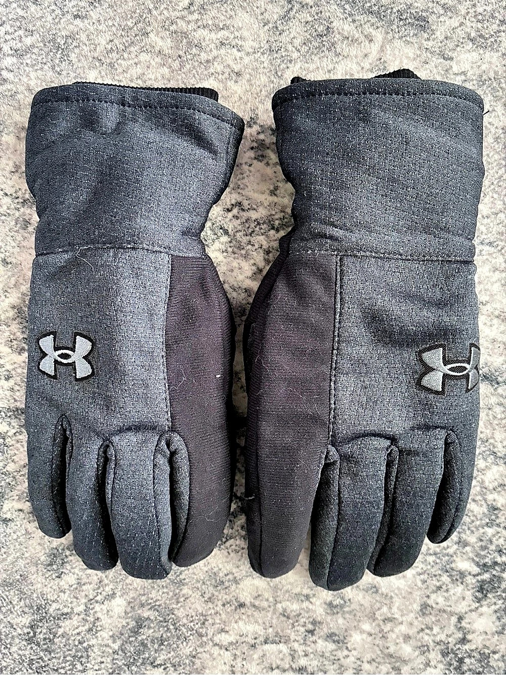 Under Armour Men's Storm Gloves Storm Gloves Gray & Black Athletic Medium